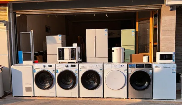 定制化服务在电子产品销售中的适用条件与选择依据